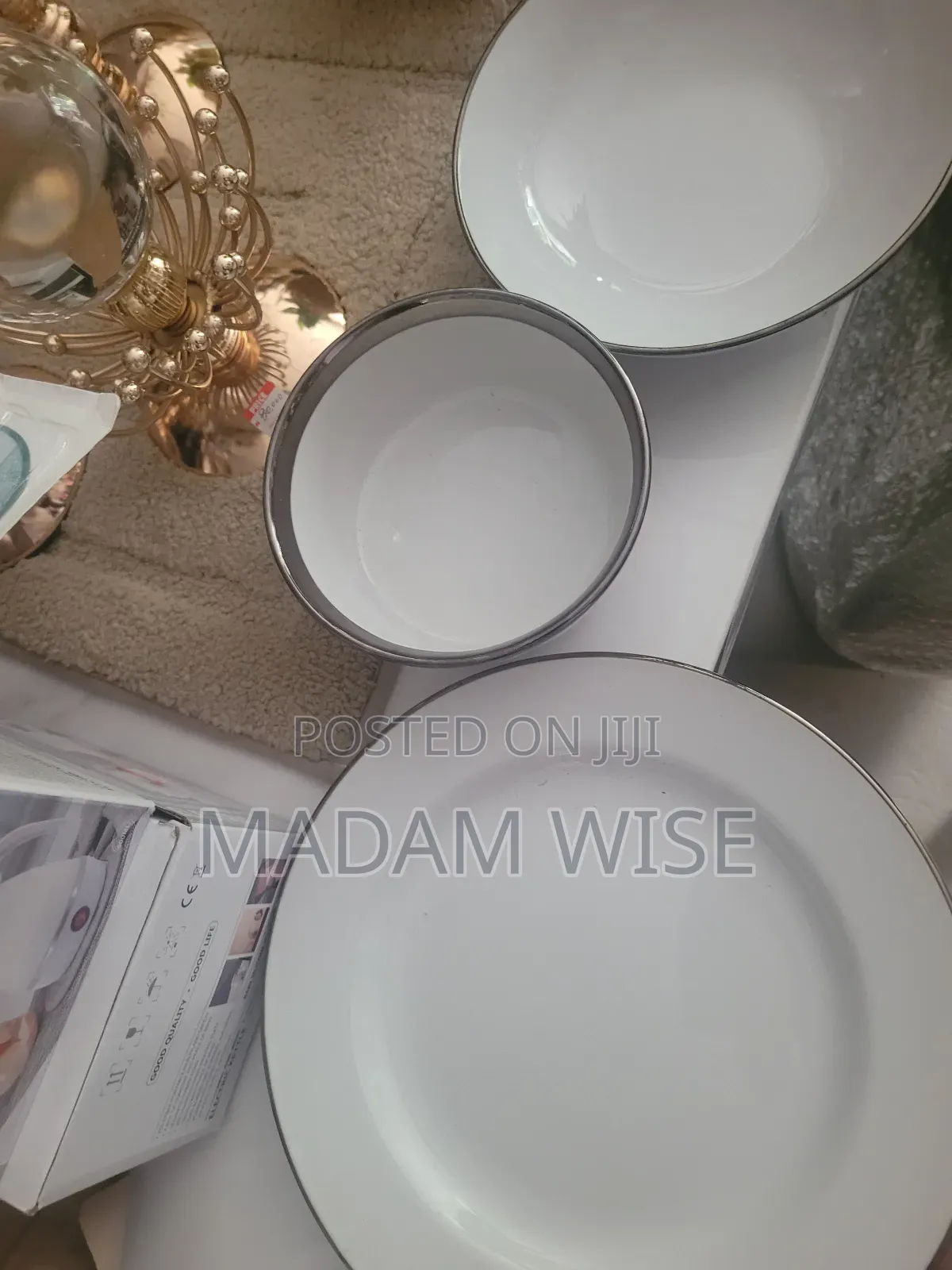 Set of Dinner Plates