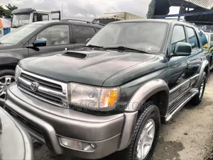 Toyota 4-Runner 2001 Green