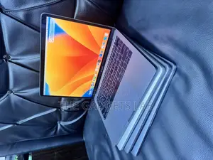 Laptop Apple MacBook Pro 2017 8GB Intel Core I5 SSD 256GB