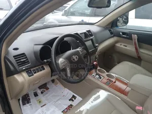 Toyota Highlander Limited 2010 Black