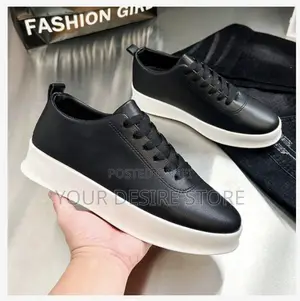 Comfortable Light Weighted Round Toe Sneakers