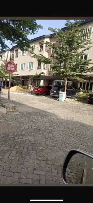 Furnished 6bdrm Duplex in Lekki Horizon 2 for sale