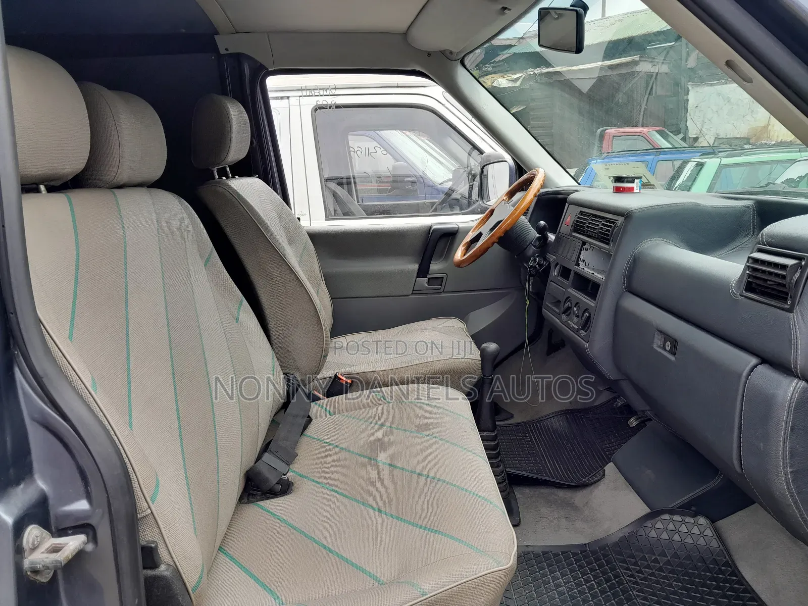 Volkswagen Transporter 2005 Grey