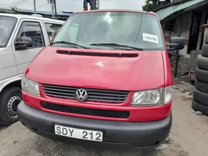 Volkswagen Transporter 2005 Red