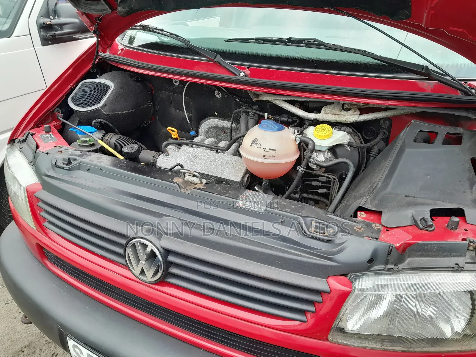 Volkswagen Transporter 2005 Red