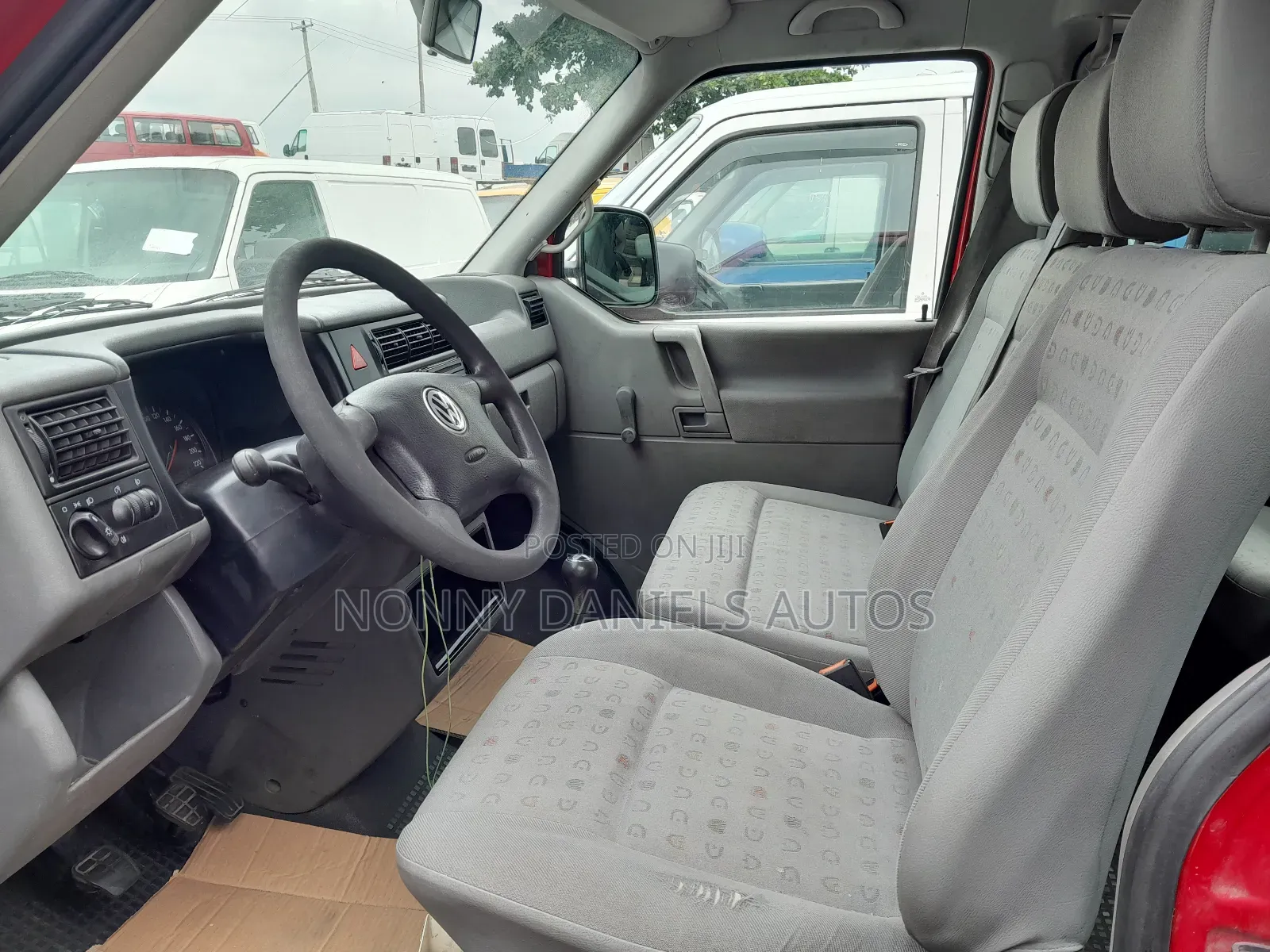 Volkswagen Transporter 2005 Red