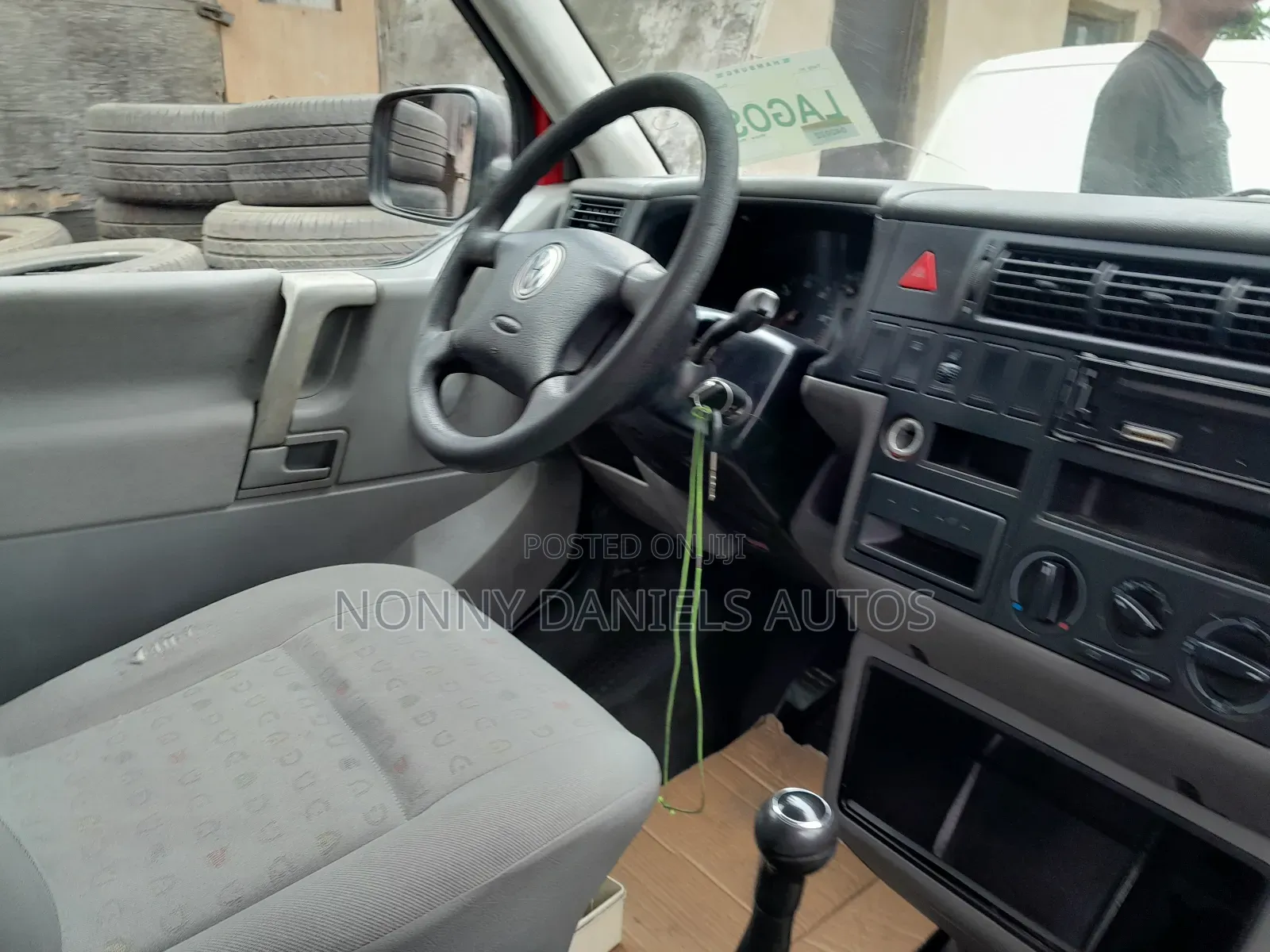 Volkswagen Transporter 2005 Red