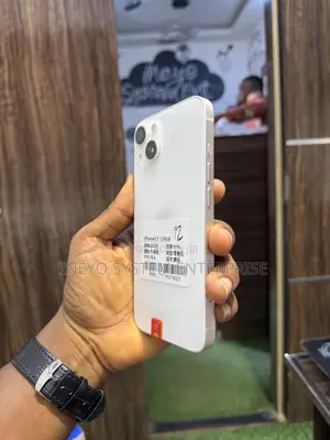 Apple iPhone 13 128 GB White