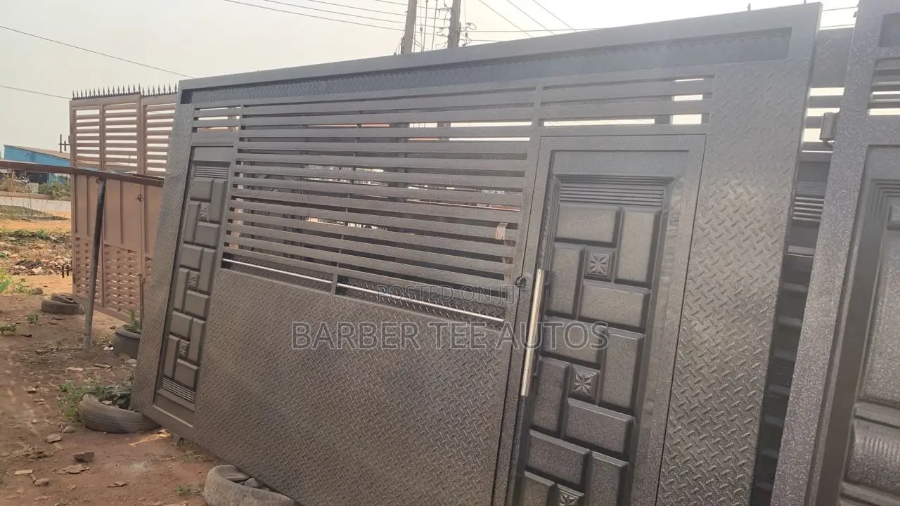 Opening Gate Sliding Gate 12ft by 8ft