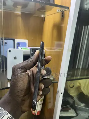 Apple iPhone 11 Pro Max 64 GB Black