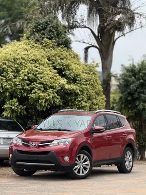 Toyota RAV4 Limited 4dr SUV AWD (2.5L 4cyl 6A) 2014 Red