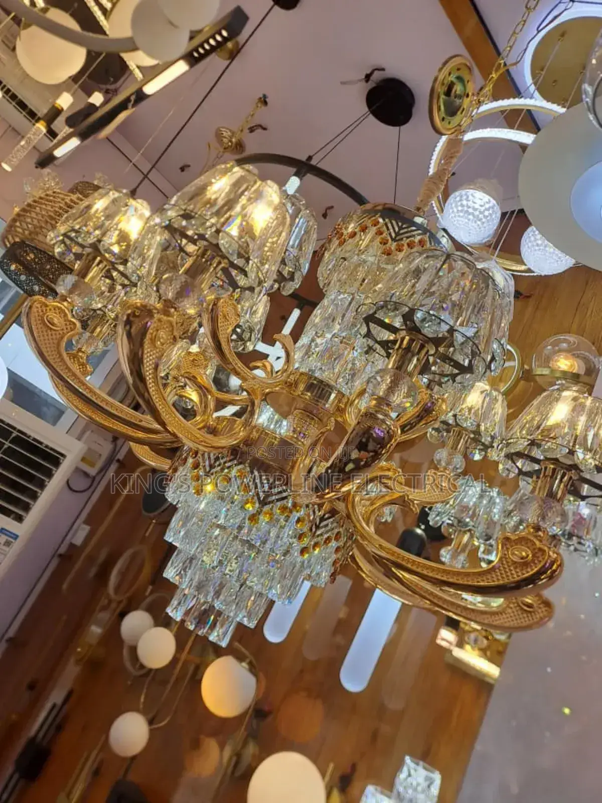 10+5 Hands Chandelier