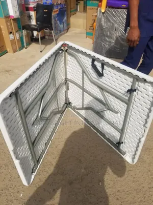 Foldable Table