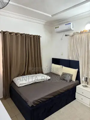 1 Room Shortlet