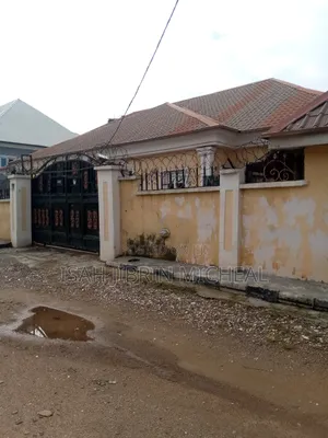 4bdrm Bungalow in Gbazango Extension for sale