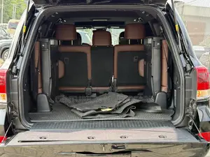 Toyota Land Cruiser 2016 Black