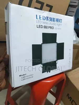Led 660 Pro With Stand.