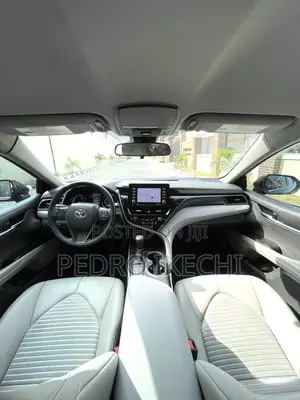 Toyota Camry SE 2022 Black