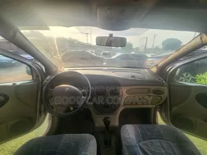 Renault Scenic 2000 White