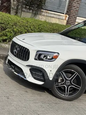 Mercedes-Benz GLB-Class GLB 250 4MATIC 2021 White