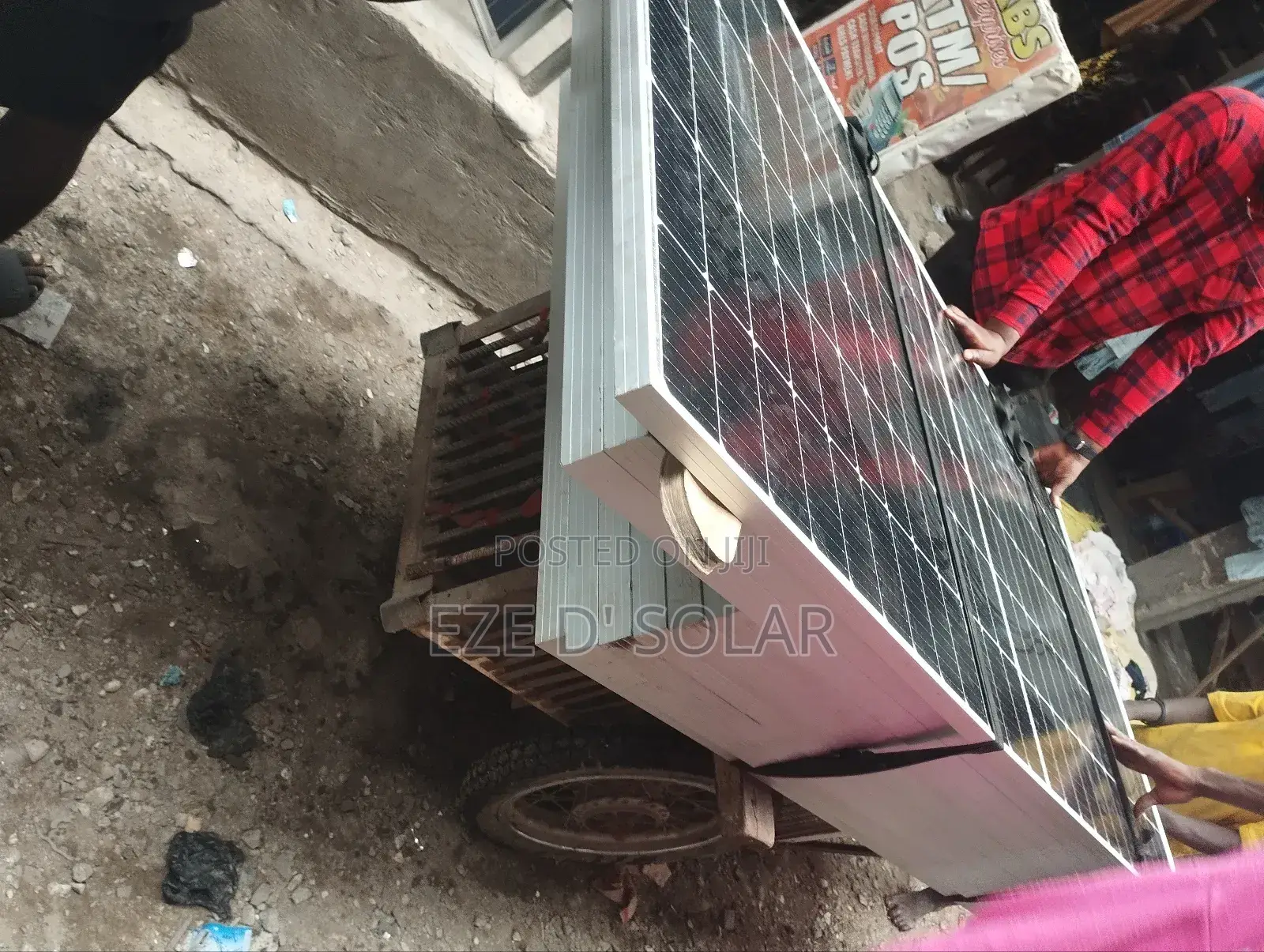 600w Jinko Solar Panel