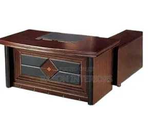 Office Table 1.2 Meter Is Available as Seen