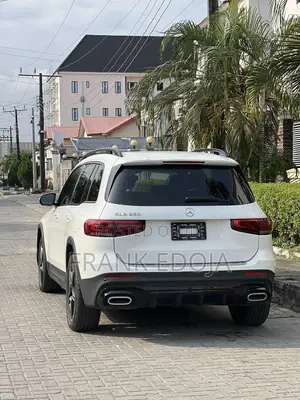 Mercedes-Benz GLB-Class GLB 250 4MATIC 2021 White