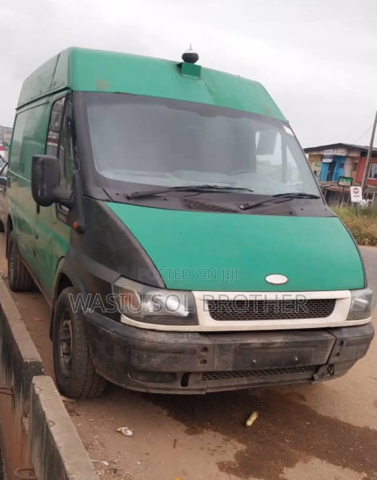Ford Transit 2004 Green