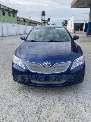 Toyota Camry LE 4dr Sedan (2.5L 4cyl 6A) 2011 Blue