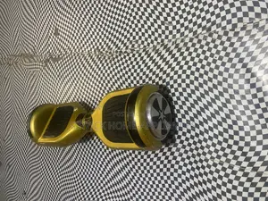 6.5 Inches Hoverboard Available With Charger and Bag