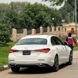 Mercedes-Benz C300 2023 White