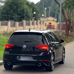 Volkswagen Golf 1.4T TSI FWD 2020 Black