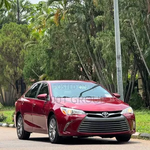 Toyota Camry XLE 4dr Sedan (2.5L 4cyl 6A) 2016 Burgundy