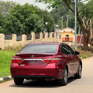 Toyota Camry XLE 4dr Sedan (2.5L 4cyl 6A) 2016 Burgundy