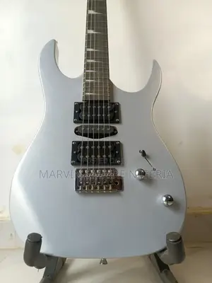 Ibanez Electric Guitar Silver Grg170dx With Strap, Cord, Bar