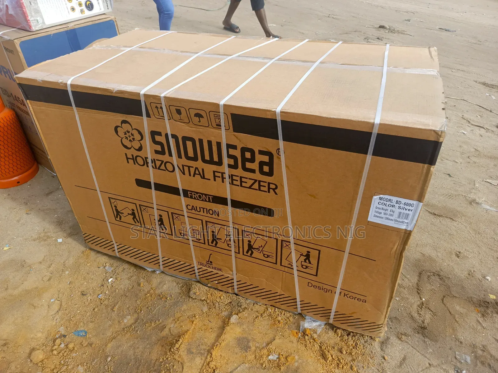 Double Door Freezer Model 600 G