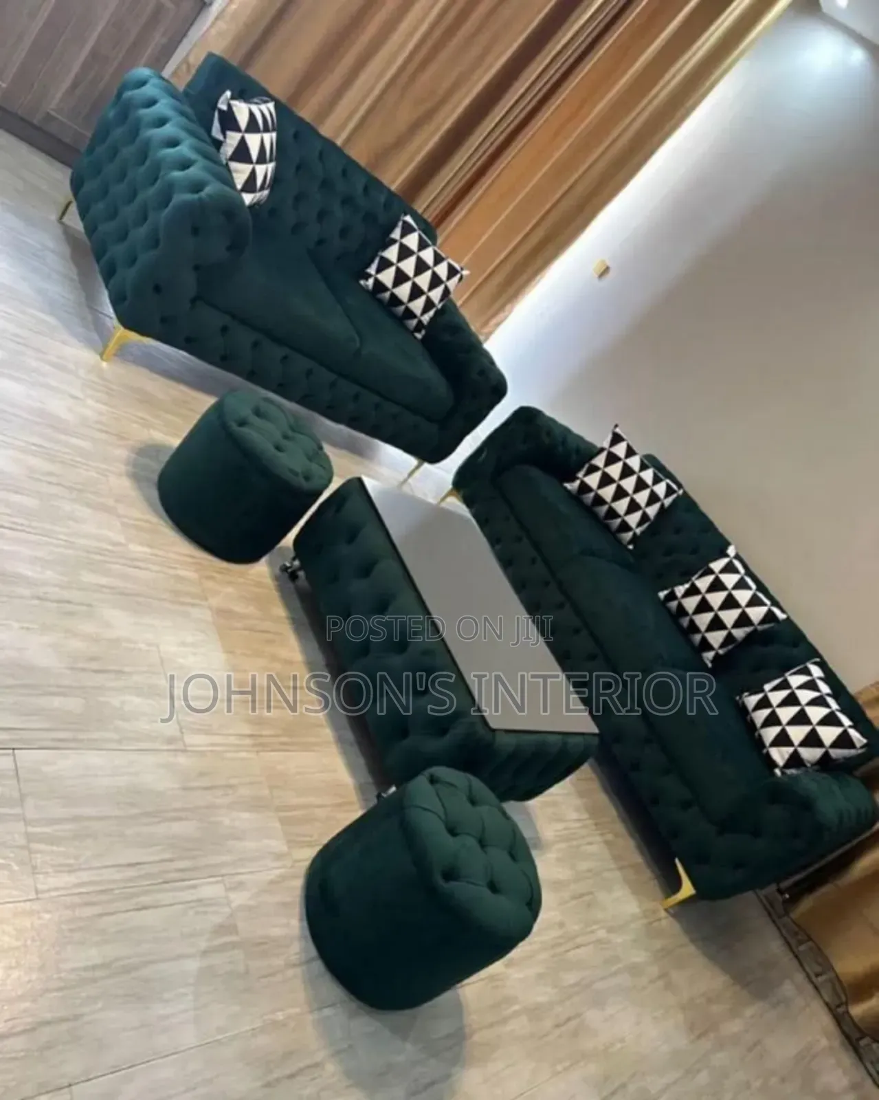 Chairs/Sofa