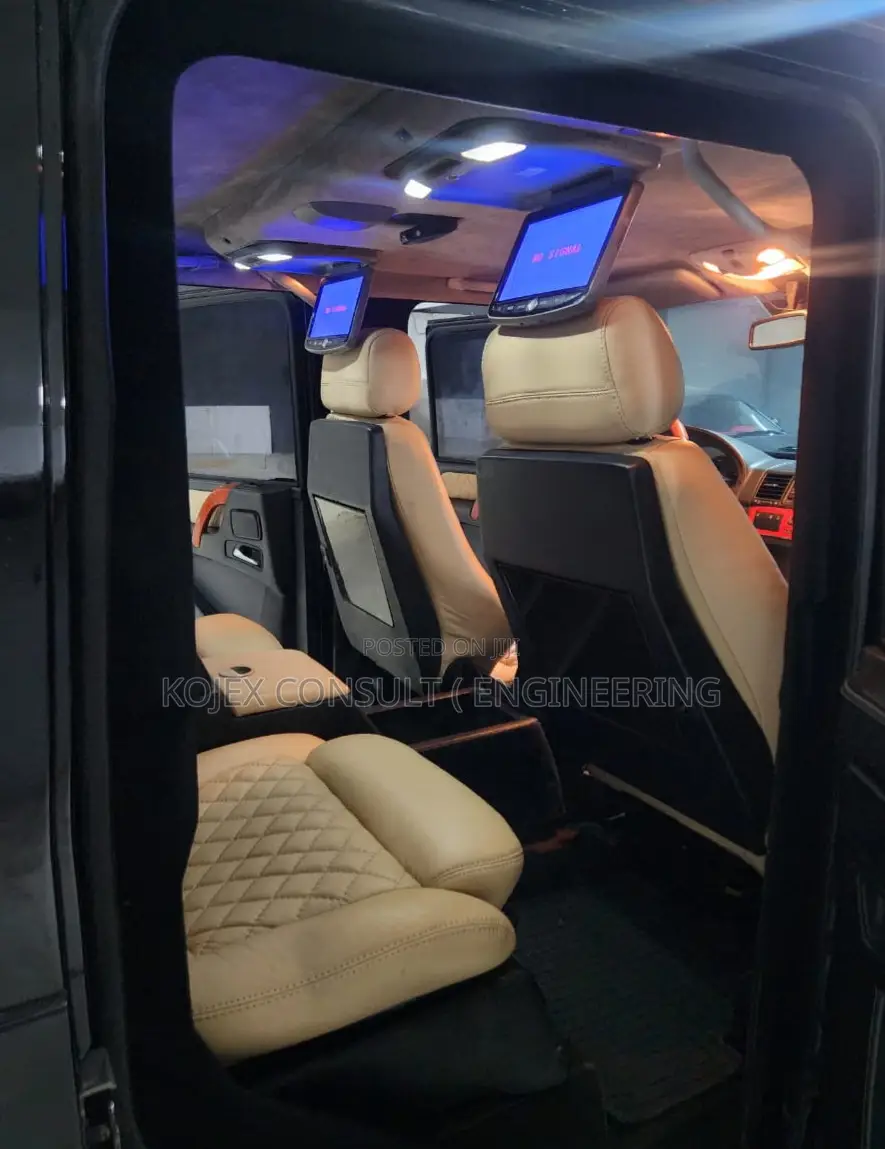 Mercedes-Benz G-Class 2011 Black