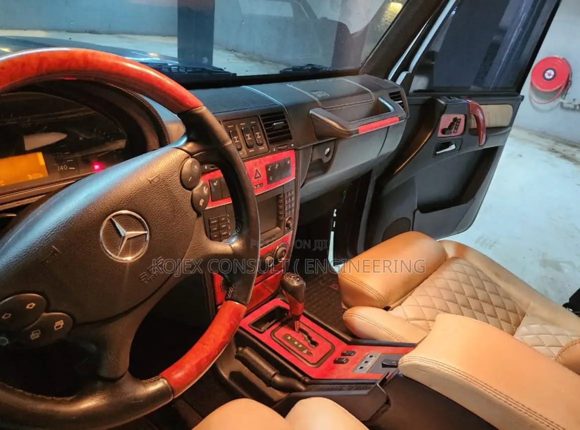 Mercedes-Benz G-Class 2011 Black