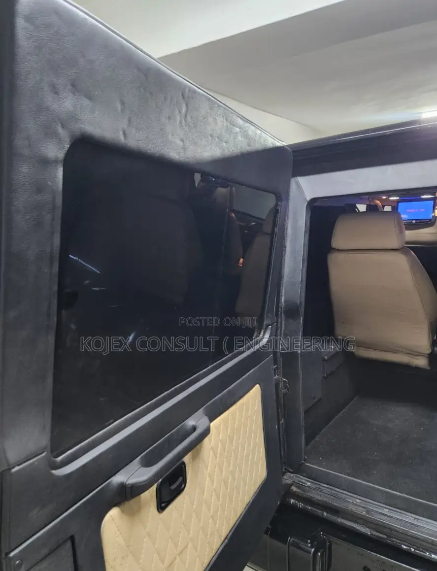 Mercedes-Benz G-Class 2011 Black