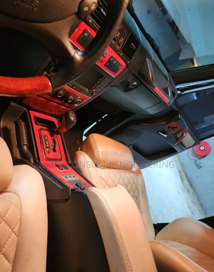 Mercedes-Benz G-Class 2011 Black
