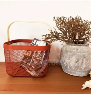 Portable Iron Fruit Basket With Wooden Hand