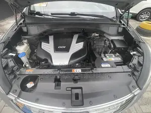 Hyundai Santa Fe Limited 4dr SUV (3.3L 6cyl 6A) 2014 Silver
