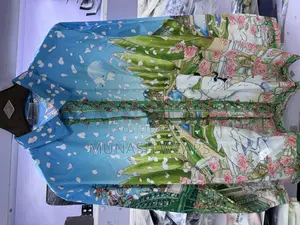 Photo - Blue Flower Vintage Longsleeve Rome