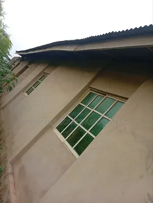 Photo - 6bdrm Bungalow in Ogijo Ikorodu, Jumofak for sale