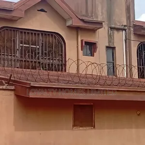 3bdrm Block of Flats in Doland Estate, Akute Ajuwon for sale