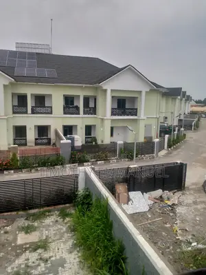 3bdrm Block of Flats in Life Camp for sale