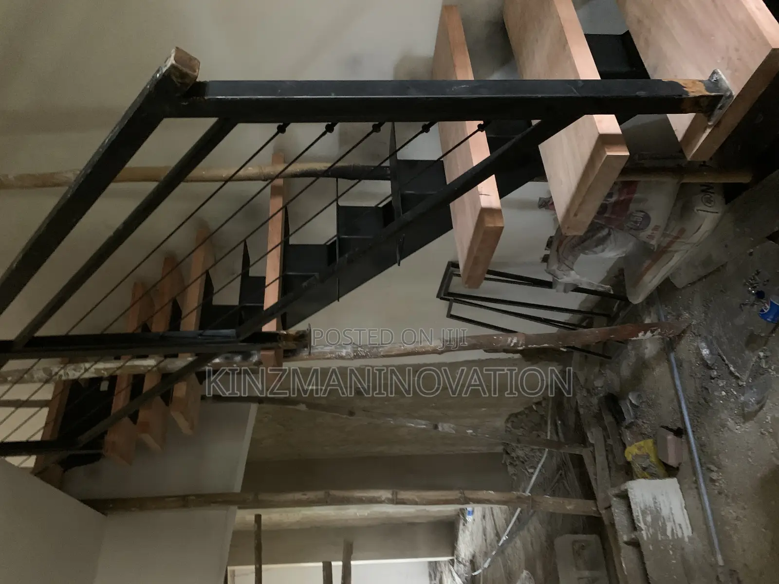 Floating Staircase/Suspended Staircase