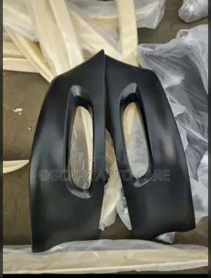 Bumper Padded Corolla 05 Se Available
