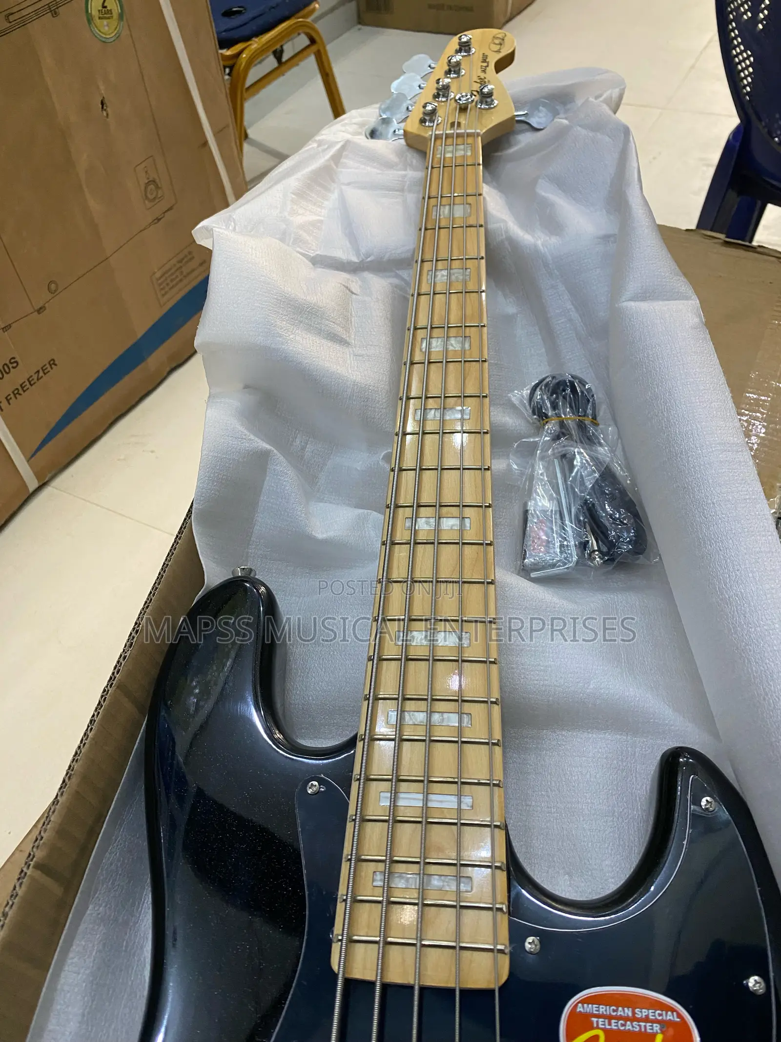 Fender Squier Active Jazz Bass